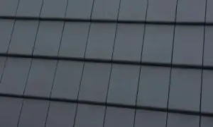 Dachówka płaska czy falista - co wybrać, aby uniknąć problemów?