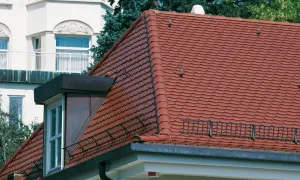Ile dachówek karpiówek w koronkę potrzebujesz na m2? Sprawdź teraz