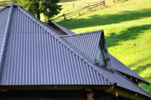 Jaką farbę na dach wybrać, aby uniknąć kosztownych napraw?
