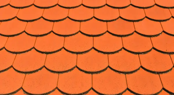 Ile kosztuje dachówka karpiówka? Ceny, które mogą Cię zaskoczyć