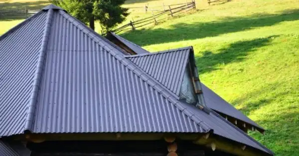 Jaką farbę na dach wybrać, aby uniknąć kosztownych napraw?